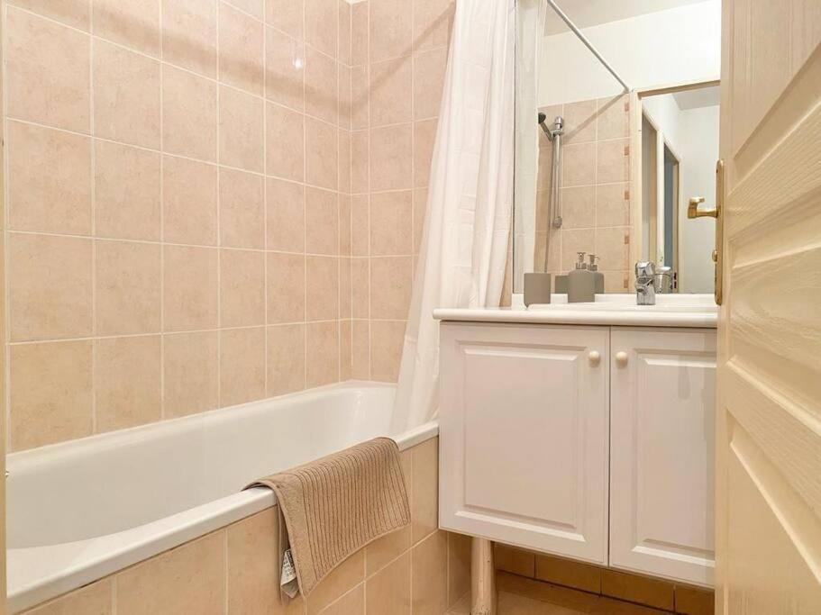 Ferienwohnung Havre De Paix La Joliette : Urban Modern Cosy Chic Marseilles Exterior foto